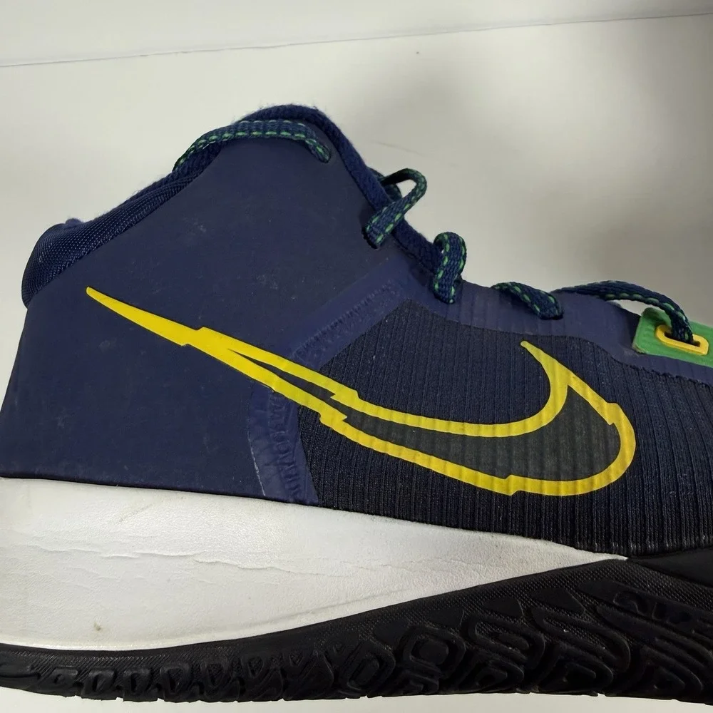Nike Kyrie Flytrap CT1972-400 Basketball Shoes Mens Size 11 Blue Multi